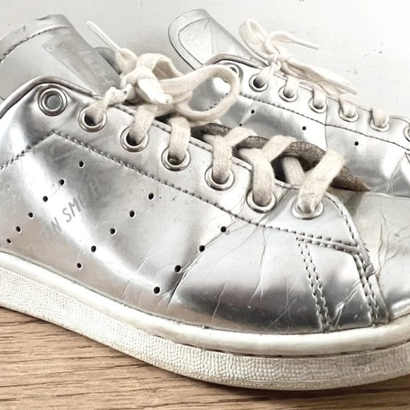 Adidas Stan Smith Shoes Women's Silver Athletic Size 8 - Picture 1 of 5